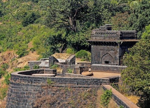 796114867Panhala_Fort